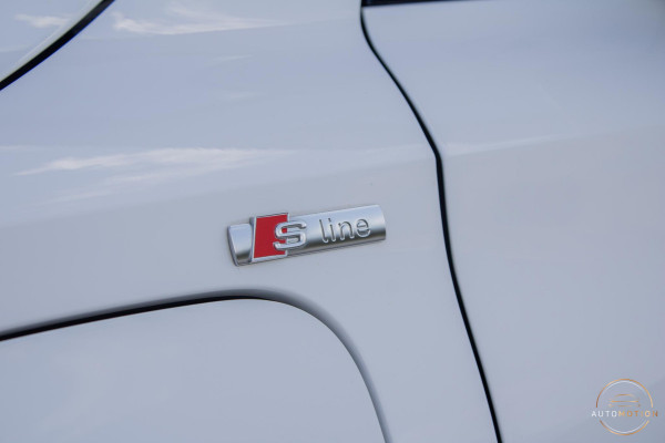 Audi A3 Sportback 40TFSIe Sline Pano Camera Maxton Keyless Stoelverwarming