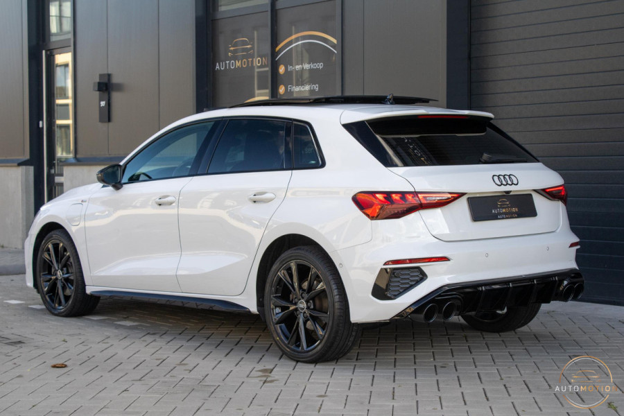 Audi A3 Sportback 40TFSIe Sline Pano Camera Maxton Keyless Stoelverwarming
