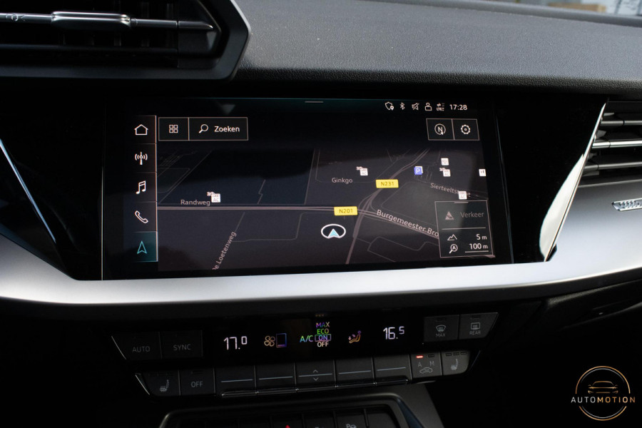 Audi A3 Sportback 40TFSIe Sline Pano Camera Maxton Keyless Stoelverwarming