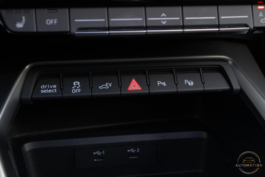 Audi A3 Sportback 40TFSIe Sline Pano Camera Maxton Keyless Stoelverwarming