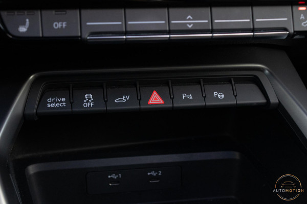 Audi A3 Sportback 40TFSIe Sline Pano Camera Maxton Keyless Stoelverwarming