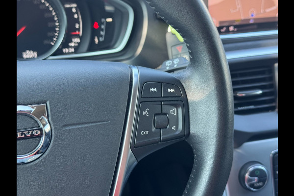 Volvo V40 1.5 T2 Nordic+ | Carplay/Android, Cruise, Stoelverw., Leder, Clima, Trekhaak | |