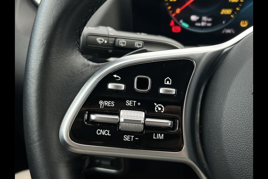 Mercedes-Benz EQA 250+ Business Line 71 kWh | All Season | LED | Camera