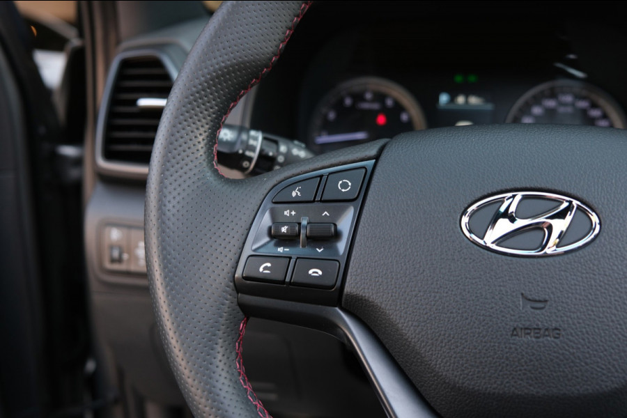 Hyundai Tucson 1.6 T-GDI N-Line |PANORAMADAK/Trekhaak| 122dkm Prachtige Auto Navi/Camera/19" LMV