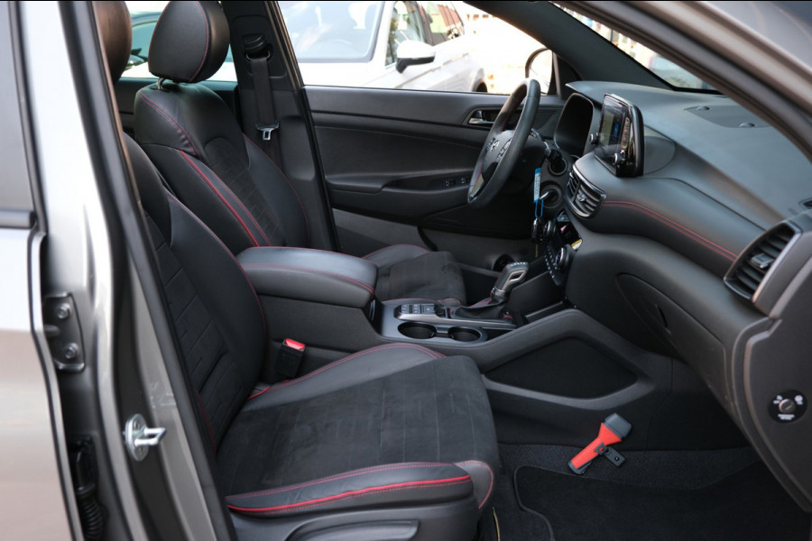 Hyundai Tucson 1.6 T-GDI N-Line |PANORAMADAK/Trekhaak| 122dkm Prachtige Auto Navi/Camera/19" LMV