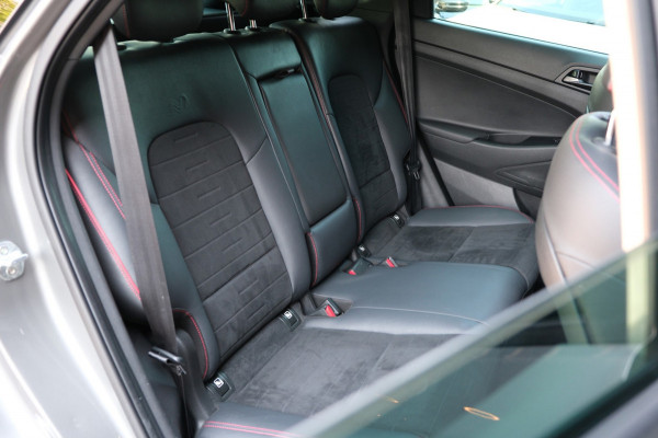 Hyundai Tucson 1.6 T-GDI N-Line |PANORAMADAK/Trekhaak| 122dkm Prachtige Auto Navi/Camera/19" LMV