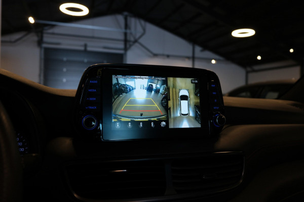 Hyundai Tucson 1.6 T-GDI N-Line |PANORAMADAK/Trekhaak| 122dkm Prachtige Auto Navi/Camera/19" LMV