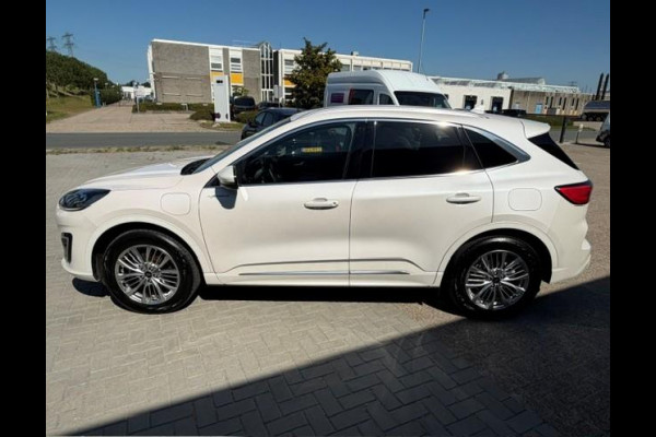 Ford Kuga 2.5 PHEV Vignale | Wegklapbare trekhaak | Winter Pack | Camera | Dodehoeksensoren | Head up display | Koplampen adaptief | Bang&Olufsen | Elektrische achterklep