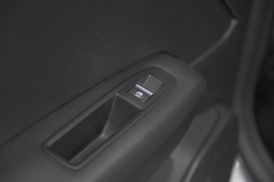 Renault Captur 1.6 E-Tech full hybrid 145 techno | Pack Full Screen | Camera | Navigatie | Parkeersensoren