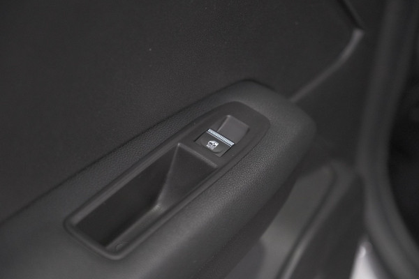 Renault Captur 1.6 E-Tech full hybrid 145 techno | Pack Full Screen | Camera | Navigatie | Parkeersensoren