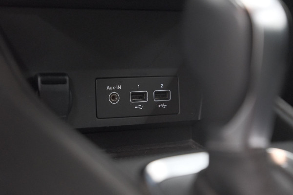 Renault Captur 1.6 E-Tech full hybrid 145 techno | Pack Full Screen | Camera | Navigatie | Parkeersensoren