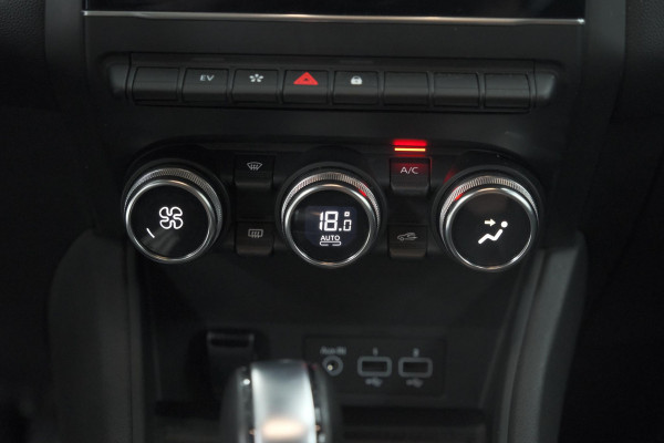 Renault Captur 1.6 E-Tech full hybrid 145 techno | Pack Full Screen | Camera | Navigatie | Parkeersensoren