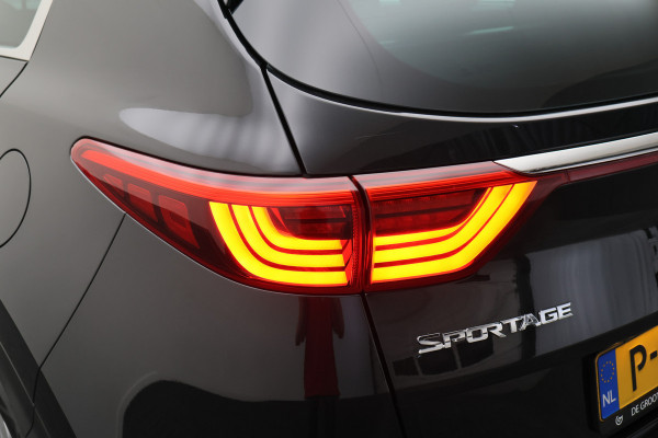 Kia Sportage 1.6 GDI Design Edition Leer, Camera, Cruise, Apple Carplay, JBL, Stoelverwarming, Trekhaak, 17''