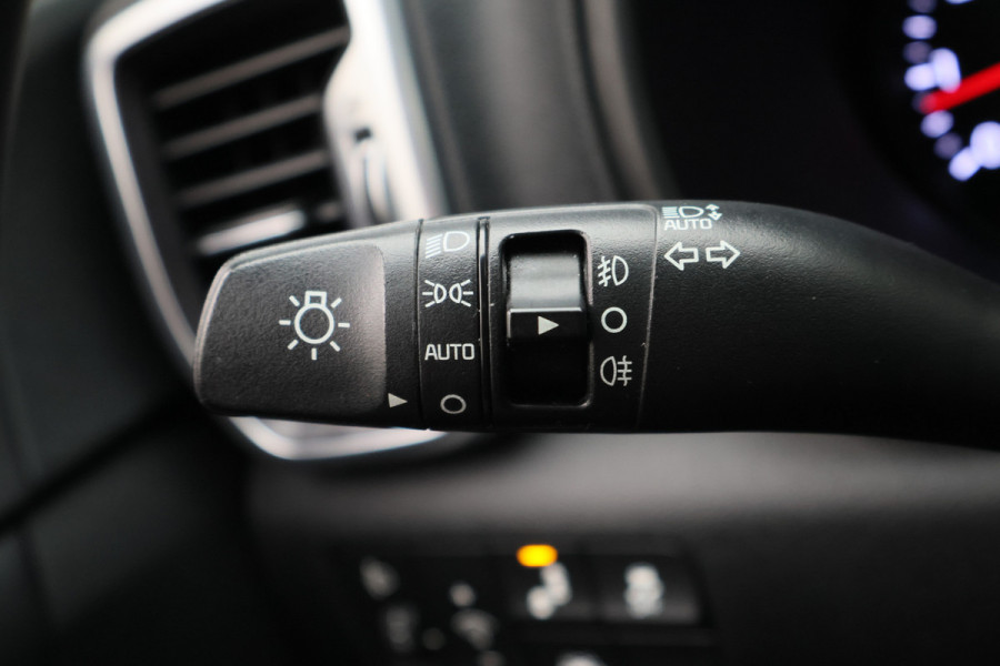 Kia Sportage 1.6 GDI Design Edition Leer, Camera, Cruise, Apple Carplay, JBL, Stoelverwarming, Trekhaak, 17''
