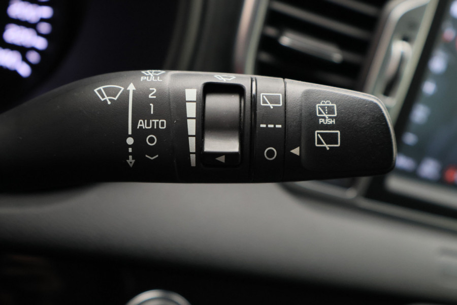 Kia Sportage 1.6 GDI Design Edition Leer, Camera, Cruise, Apple Carplay, JBL, Stoelverwarming, Trekhaak, 17''
