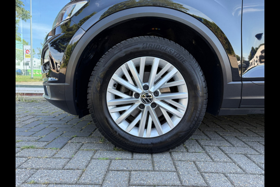 Volkswagen T-Roc 1.0 TSI Style Business - Navi - Airco - Parkeerhulp - Org.NL