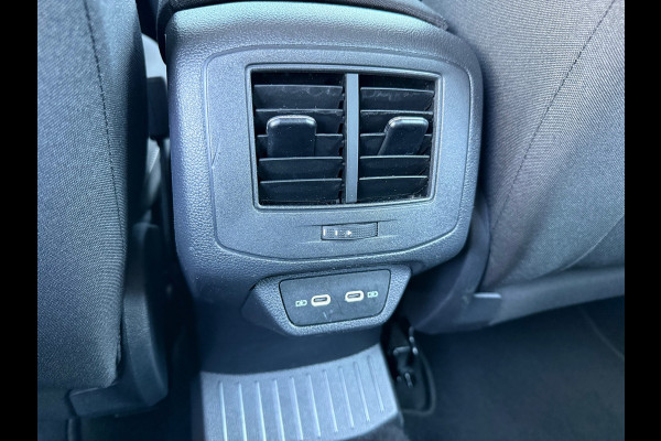 Volkswagen T-Roc 1.0 TSI Style Business - Navi - Airco - Parkeerhulp - Org.NL