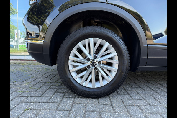Volkswagen T-Roc 1.0 TSI Style Business - Navi - Airco - Parkeerhulp - Org.NL