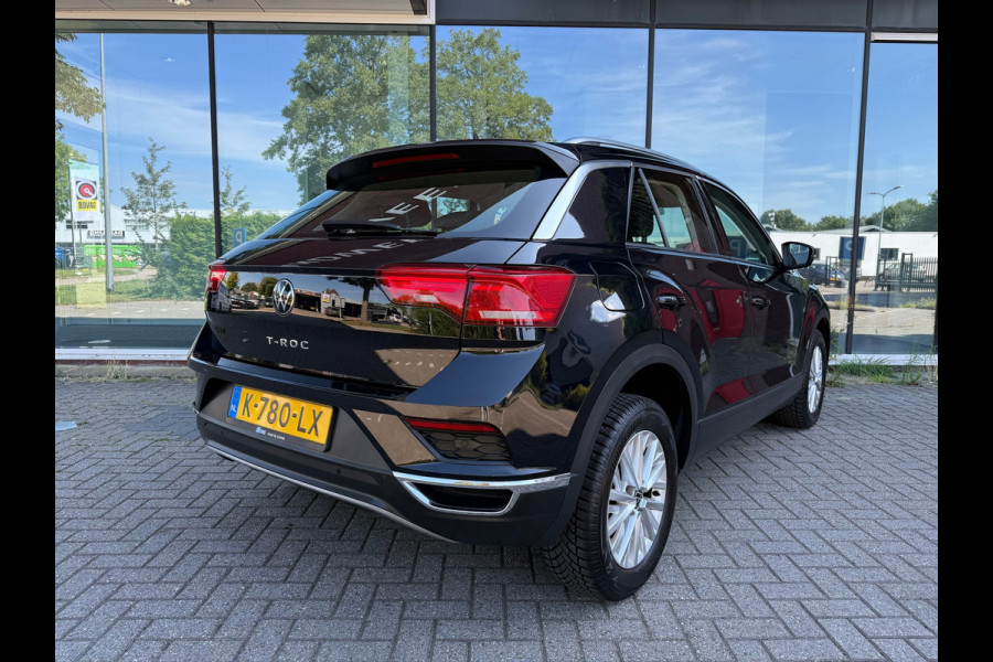 Volkswagen T-Roc 1.0 TSI Style Business - Navi - Airco - Parkeerhulp - Org.NL