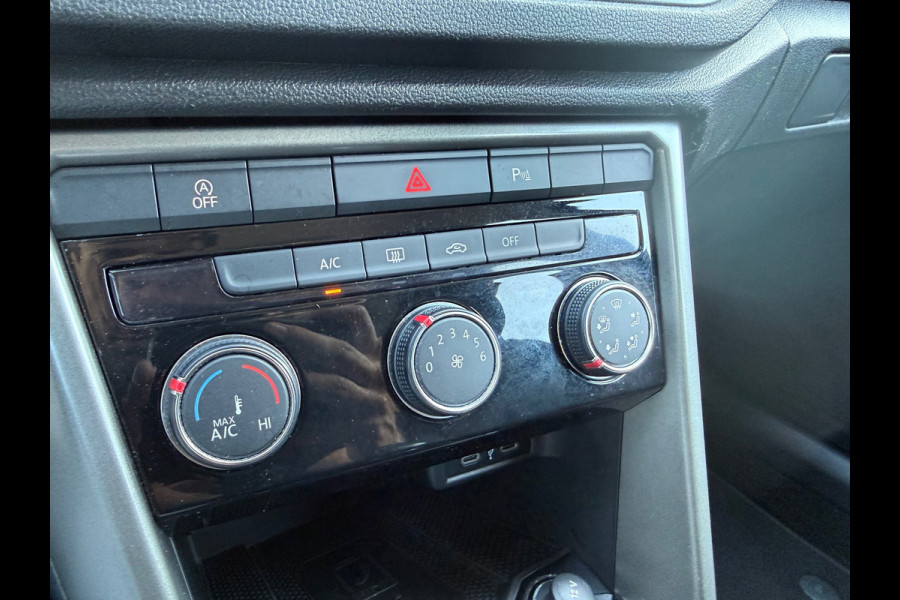 Volkswagen T-Roc 1.0 TSI Style Business - Navi - Airco - Parkeerhulp - Org.NL