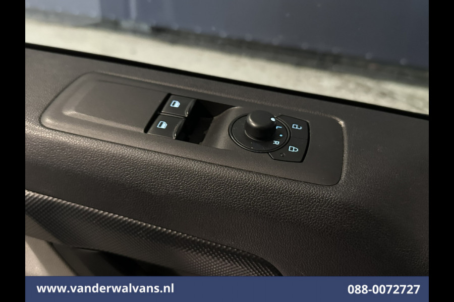 Ford Transit Custom 2.0 TDCI 136pk L2H1 Euro6 Airco | Camera | Apple Carplay | LED | Cruisecontrol | Leder Android Auto, Verwarmde voorruit, Parkeersensoren, Bijrijdersbank, 2740kg trekvermogen