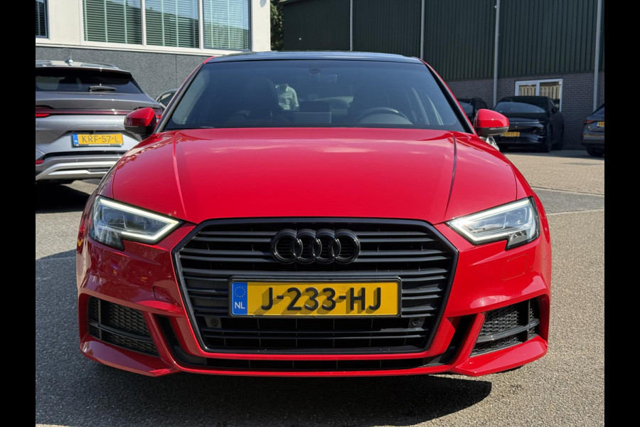Audi A3 Limousine 35 TFSI CoD Advance Sport S-LINE BINNEN + BUITEN| PANO| STOELVERWARMING| LED| 2E EIGENAAR| ORIGINEEL NEDERLANDS NAP| DIGITAAL DASH| CARPLAY|