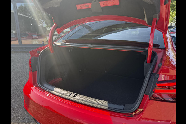 Audi A3 Limousine 35 TFSI CoD Advance Sport S-LINE BINNEN + BUITEN| PANO| STOELVERWARMING| LED| 2E EIGENAAR| ORIGINEEL NEDERLANDS NAP| DIGITAAL DASH| CARPLAY|