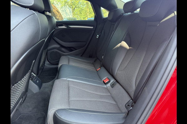 Audi A3 Limousine 35 TFSI CoD Advance Sport S-LINE BINNEN + BUITEN| PANO| STOELVERWARMING| LED| 2E EIGENAAR| ORIGINEEL NEDERLANDS NAP| DIGITAAL DASH| CARPLAY|