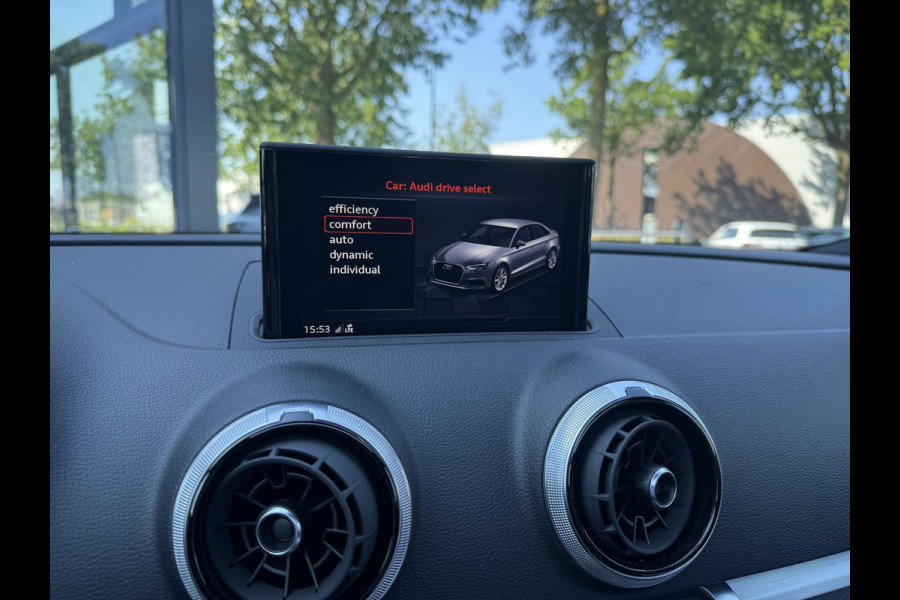 Audi A3 Limousine 35 TFSI CoD Advance Sport S-LINE BINNEN + BUITEN| PANO| STOELVERWARMING| LED| 2E EIGENAAR| ORIGINEEL NEDERLANDS NAP| DIGITAAL DASH| CARPLAY|