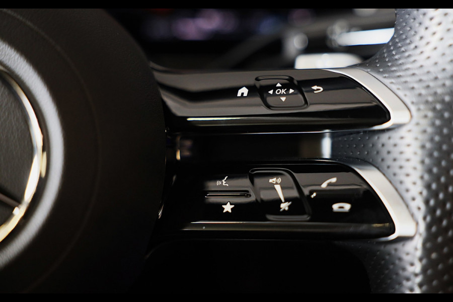 Mercedes-Benz CLE Coupé 300 e AMG 53 Look / Head Up / Burmester / 360 Camera / Acc / Elek Stoelen / Memory / Open Pano / 20 Inch