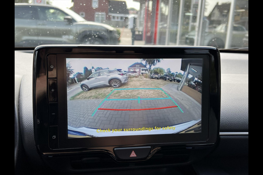 Toyota Yaris Cross 1.5 Hybrid Dynamic | 17 inch, Keyless, Privacy Glass, Smart connect, Apple CarPlay/Android Auto, LED, Parkeercamera