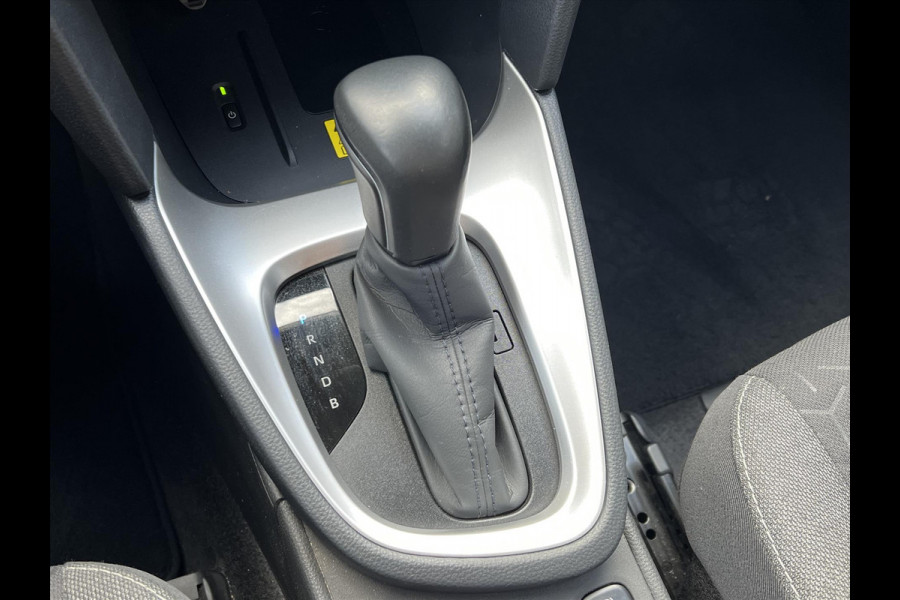 Toyota Yaris Cross 1.5 Hybrid Dynamic | 17 inch, Keyless, Privacy Glass, Smart connect, Apple CarPlay/Android Auto, LED, Parkeercamera