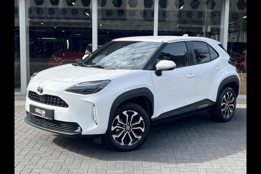 Toyota Yaris Cross 1.5 Hybrid Dynamic | 17 inch, Keyless, Privacy Glass, Smart connect, Apple CarPlay/Android Auto, LED, Parkeercamera