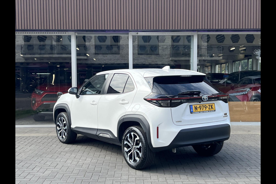 Toyota Yaris Cross 1.5 Hybrid Dynamic | 17 inch, Keyless, Privacy Glass, Smart connect, Apple CarPlay/Android Auto, LED, Parkeercamera