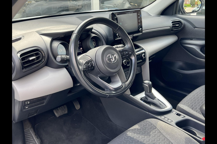 Toyota Yaris Cross 1.5 Hybrid Active Plus | Lichtmetalen velgen, Apple CarPlay/Android auto, Parkeercamera, Adaptive cruise control