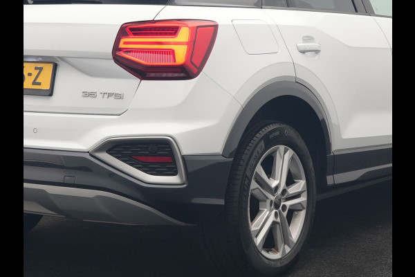 Audi Q2 35 TFSI Advanced edition 150pk AUTOMAAT | Adaptive Cruise | Camera | Matrix LED | Keyless Entry | Voorstoelen Verwarmd | Apple Carplay | DAB | Lane Assist |