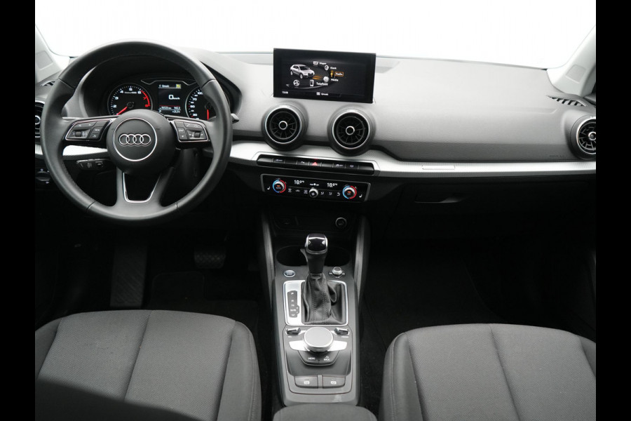 Audi Q2 35 TFSI Advanced edition 150pk AUTOMAAT | Adaptive Cruise | Camera | Matrix LED | Keyless Entry | Voorstoelen Verwarmd | Apple Carplay | DAB | Lane Assist |
