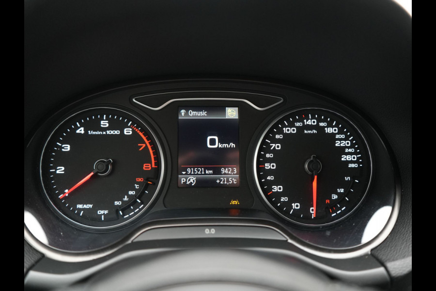 Audi Q2 35 TFSI Advanced edition 150pk AUTOMAAT | Adaptive Cruise | Camera | Matrix LED | Keyless Entry | Voorstoelen Verwarmd | Apple Carplay | DAB | Lane Assist |