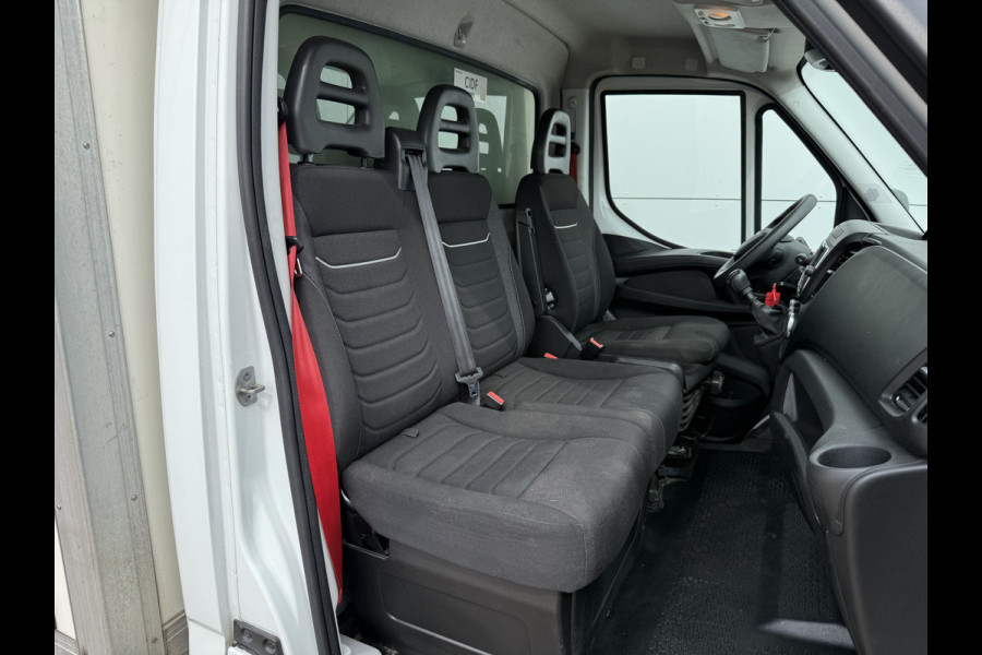 Iveco Daily 35C16 3.0 160PK Bakwagen Laadklep Zijdeur Camera Climate Control Bluetooth Luchtgeveerde stoel Meubelbak Koffer
