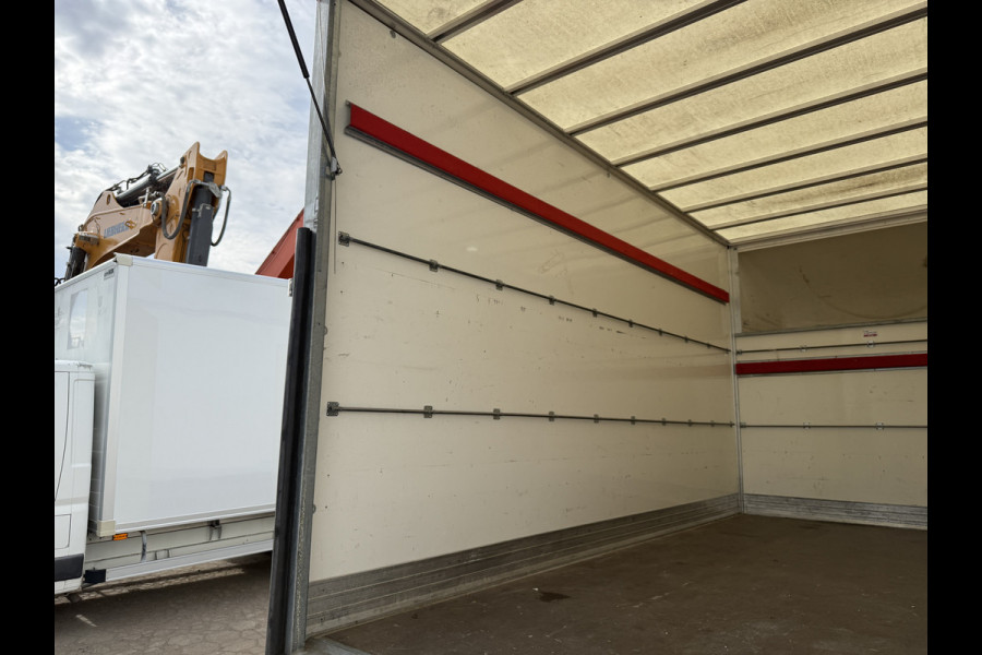 Iveco Daily 35C16 3.0 160PK Bakwagen Laadklep Zijdeur Camera Climate Control Bluetooth Luchtgeveerde stoel Meubelbak Koffer