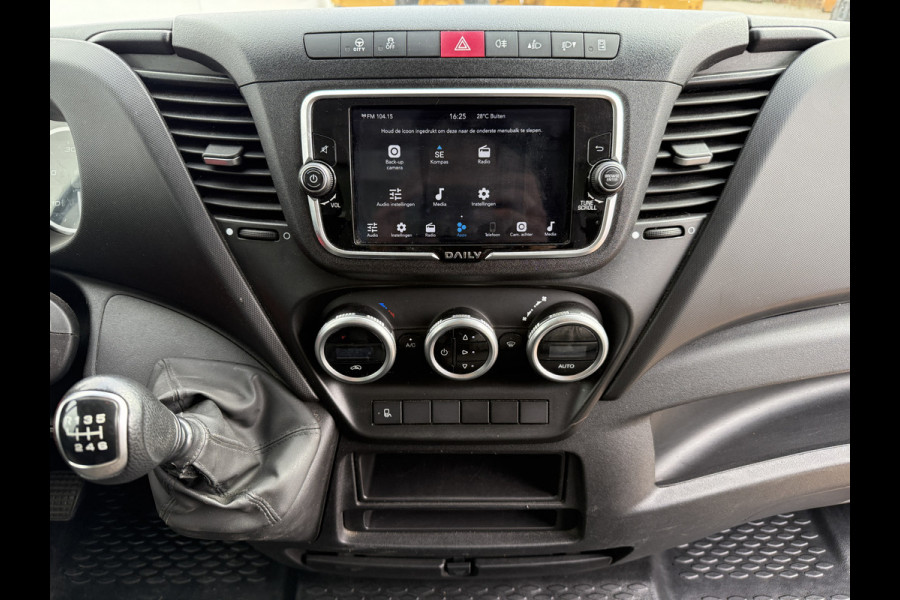 Iveco Daily 35C16 3.0 160PK Bakwagen Laadklep Zijdeur Camera Climate Control Bluetooth Luchtgeveerde stoel Meubelbak Koffer