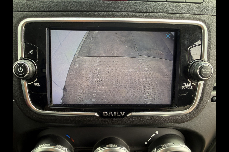 Iveco Daily 35C16 3.0 160PK Bakwagen Laadklep Zijdeur Camera Climate Control Bluetooth Luchtgeveerde stoel Meubelbak Koffer