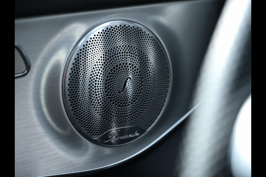 Mercedes-Benz GLC Coupé AMG 43 4MATIC Premium Plus | Panoramadak | Burmester | Camera | Stoelverwarming | Carbon Inleg | Luchtvering | Ambiance Interieur | Elektr. Verst. Stoelen |