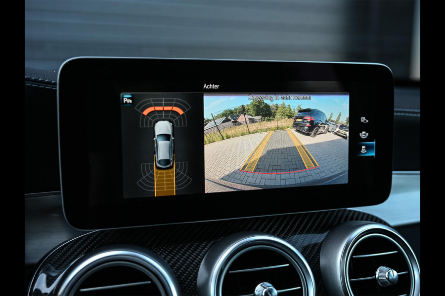 Mercedes-Benz GLC Coupé AMG 43 4MATIC Premium Plus | Panoramadak | Burmester | Camera | Stoelverwarming | Carbon Inleg | Luchtvering | Ambiance Interieur | Elektr. Verst. Stoelen |