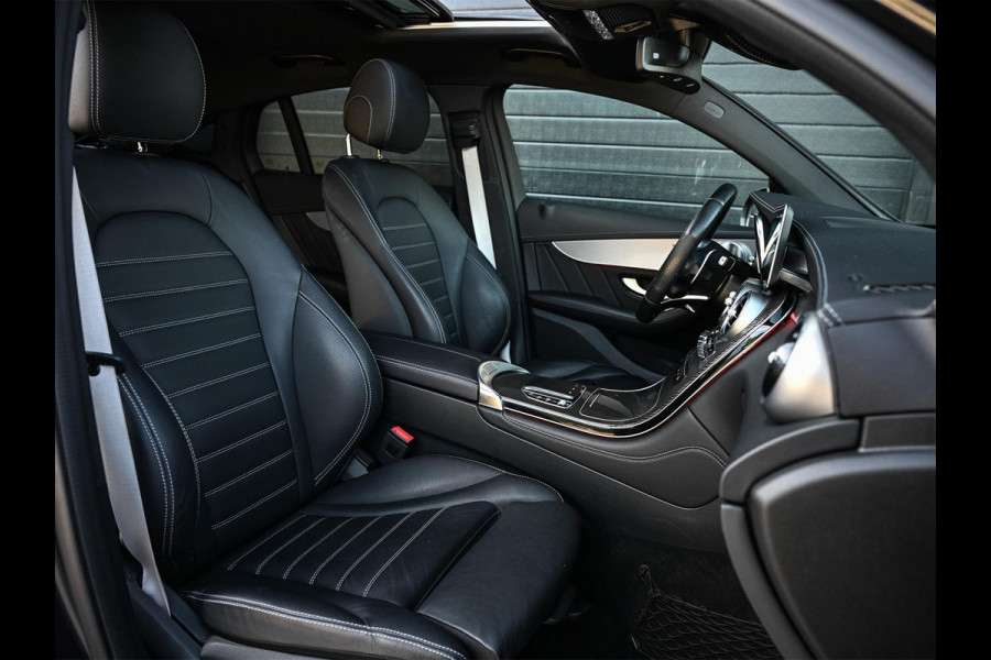 Mercedes-Benz GLC Coupé AMG 43 4MATIC Premium Plus | Panoramadak | Burmester | Camera | Stoelverwarming | Carbon Inleg | Luchtvering | Ambiance Interieur | Elektr. Verst. Stoelen |