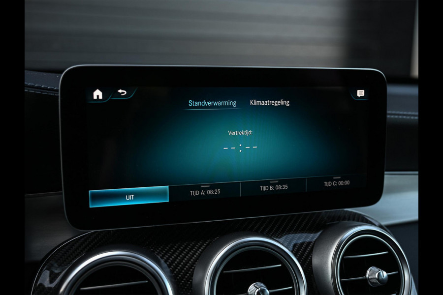Mercedes-Benz GLC Coupé AMG 43 4MATIC Premium Plus | Panoramadak | Burmester | Camera | Stoelverwarming | Carbon Inleg | Luchtvering | Ambiance Interieur | Elektr. Verst. Stoelen |