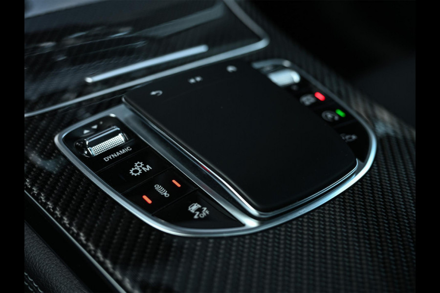 Mercedes-Benz GLC Coupé AMG 43 4MATIC Premium Plus | Panoramadak | Burmester | Camera | Stoelverwarming | Carbon Inleg | Luchtvering | Ambiance Interieur | Elektr. Verst. Stoelen |