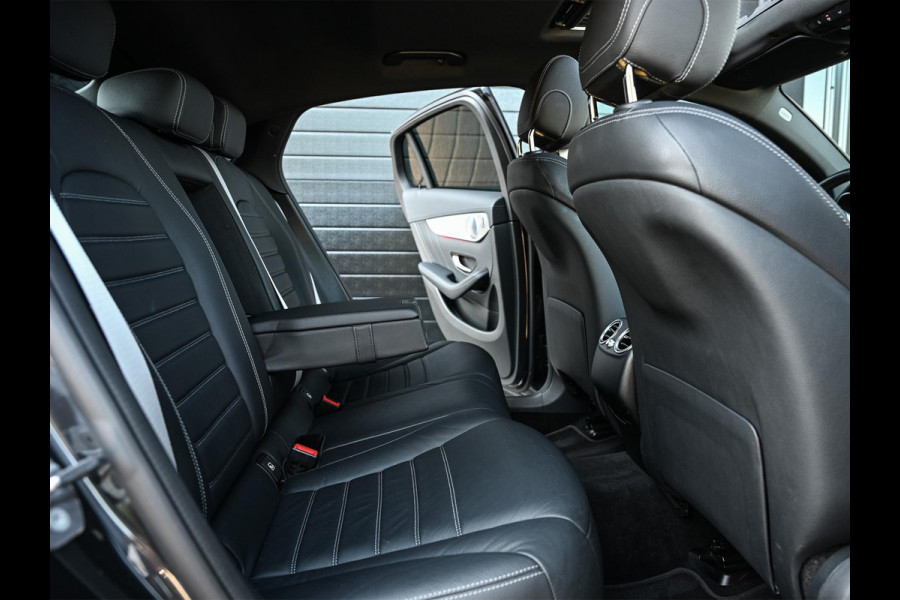 Mercedes-Benz GLC Coupé AMG 43 4MATIC Premium Plus | Panoramadak | Burmester | Camera | Stoelverwarming | Carbon Inleg | Luchtvering | Ambiance Interieur | Elektr. Verst. Stoelen |