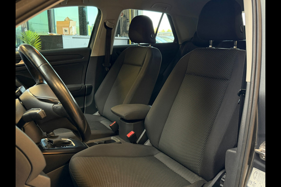 Volkswagen T-Roc 1.5 TSI Sport |AUTOMAAT|ACC|STOELVERWARMING|LANE ASSIST|CARPLAY|PDC|APK|18 INCH|150PK|