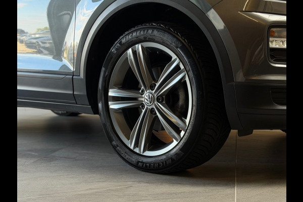 Volkswagen T-Roc 1.5 TSI Sport |AUTOMAAT|ACC|STOELVERWARMING|LANE ASSIST|CARPLAY|PDC|APK|18 INCH|150PK|